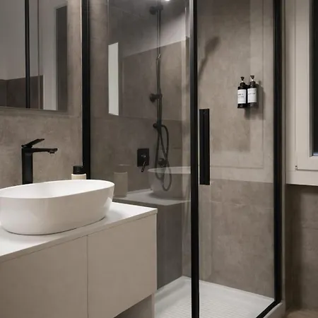 Lakeside Apartman Arona